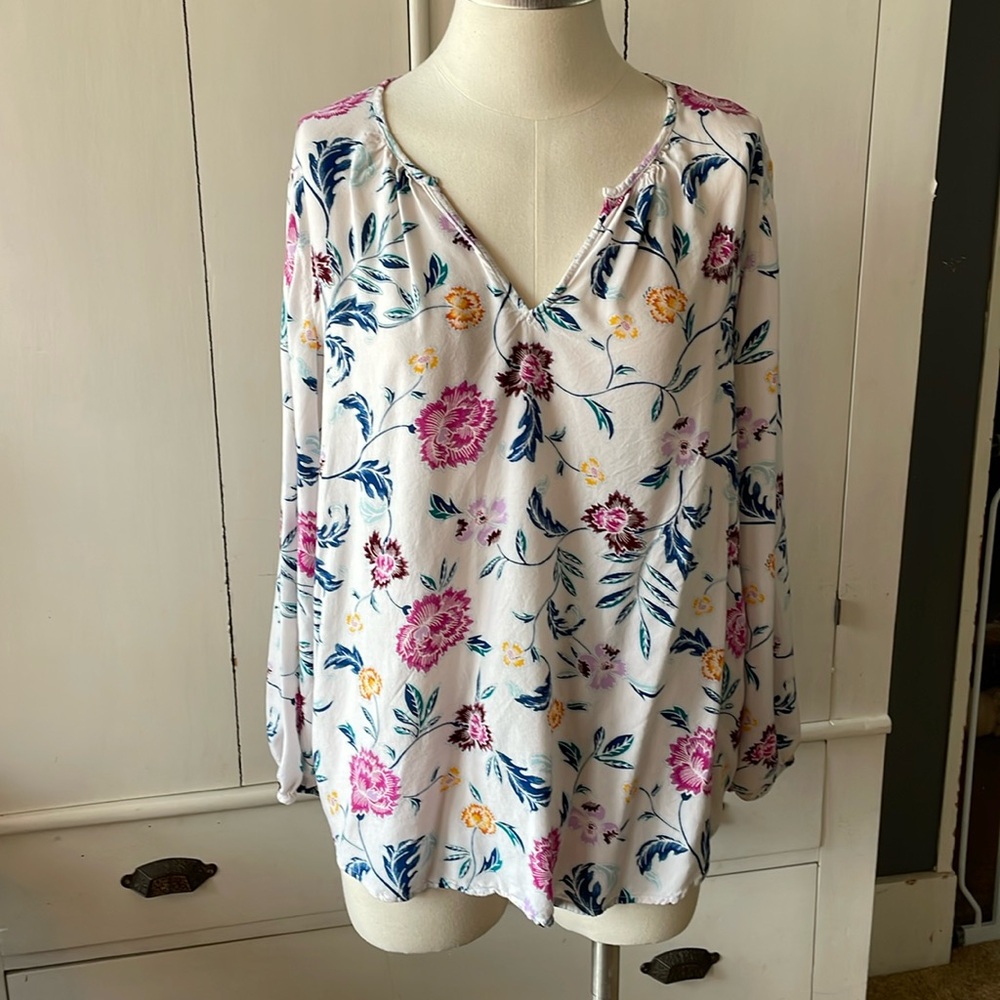 Old Navy women’s long sleeve shirt